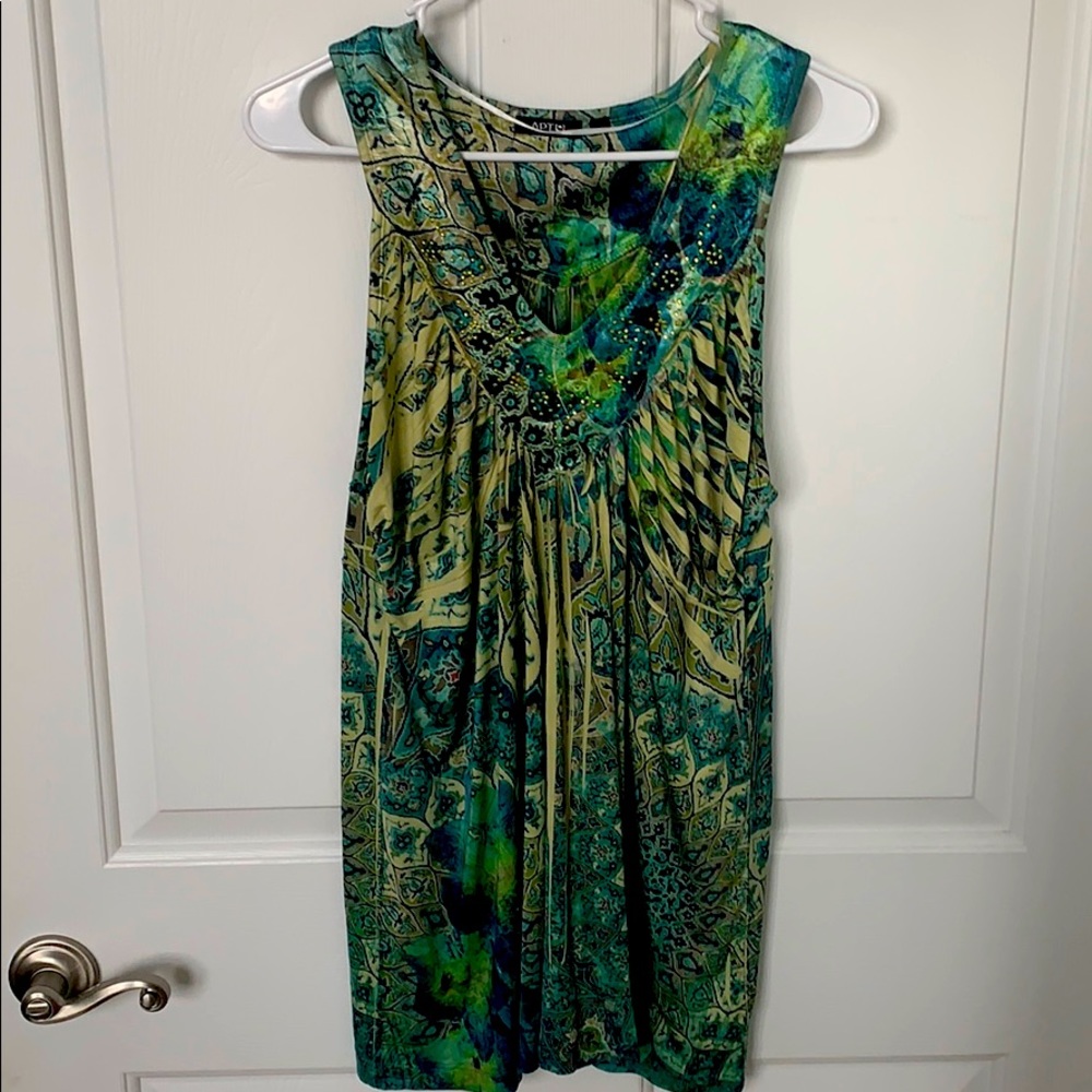 Sleeveless blouse